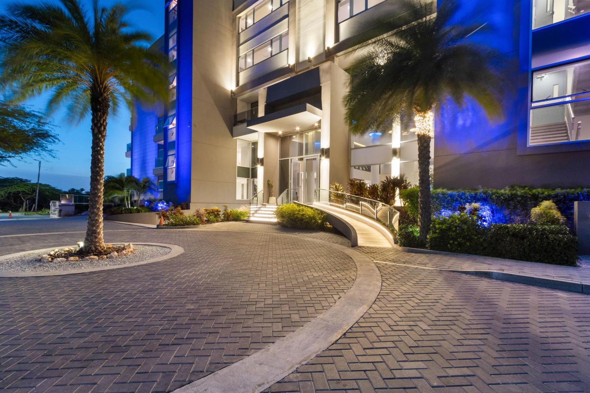 O Condominium Beachfront Residences, By Bocobay Aruba Palm Beach Exterior foto