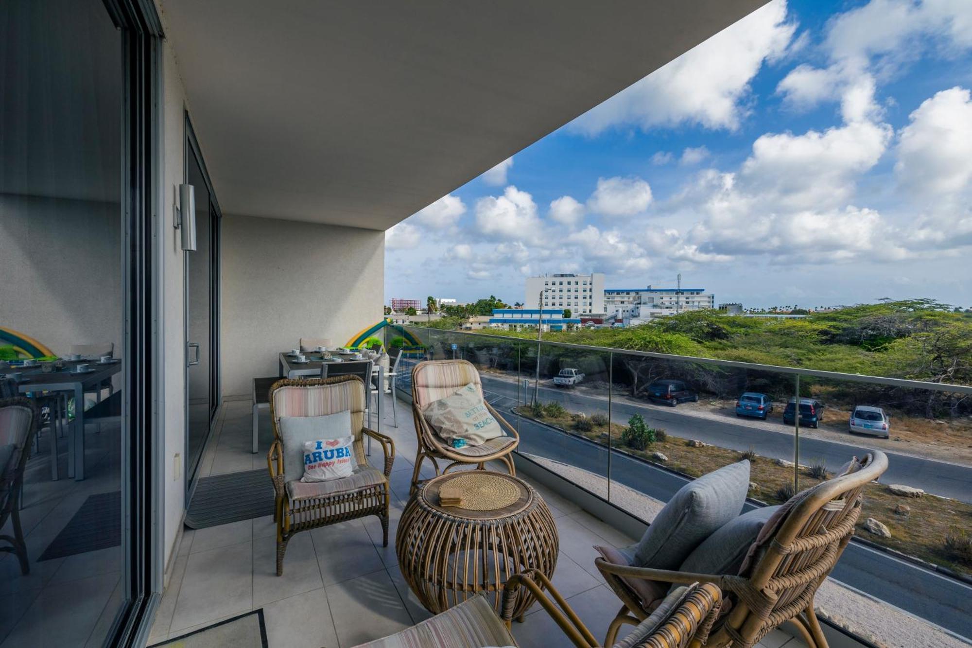 O Condominium Beachfront Residences, By Bocobay Aruba Palm Beach Habitación foto